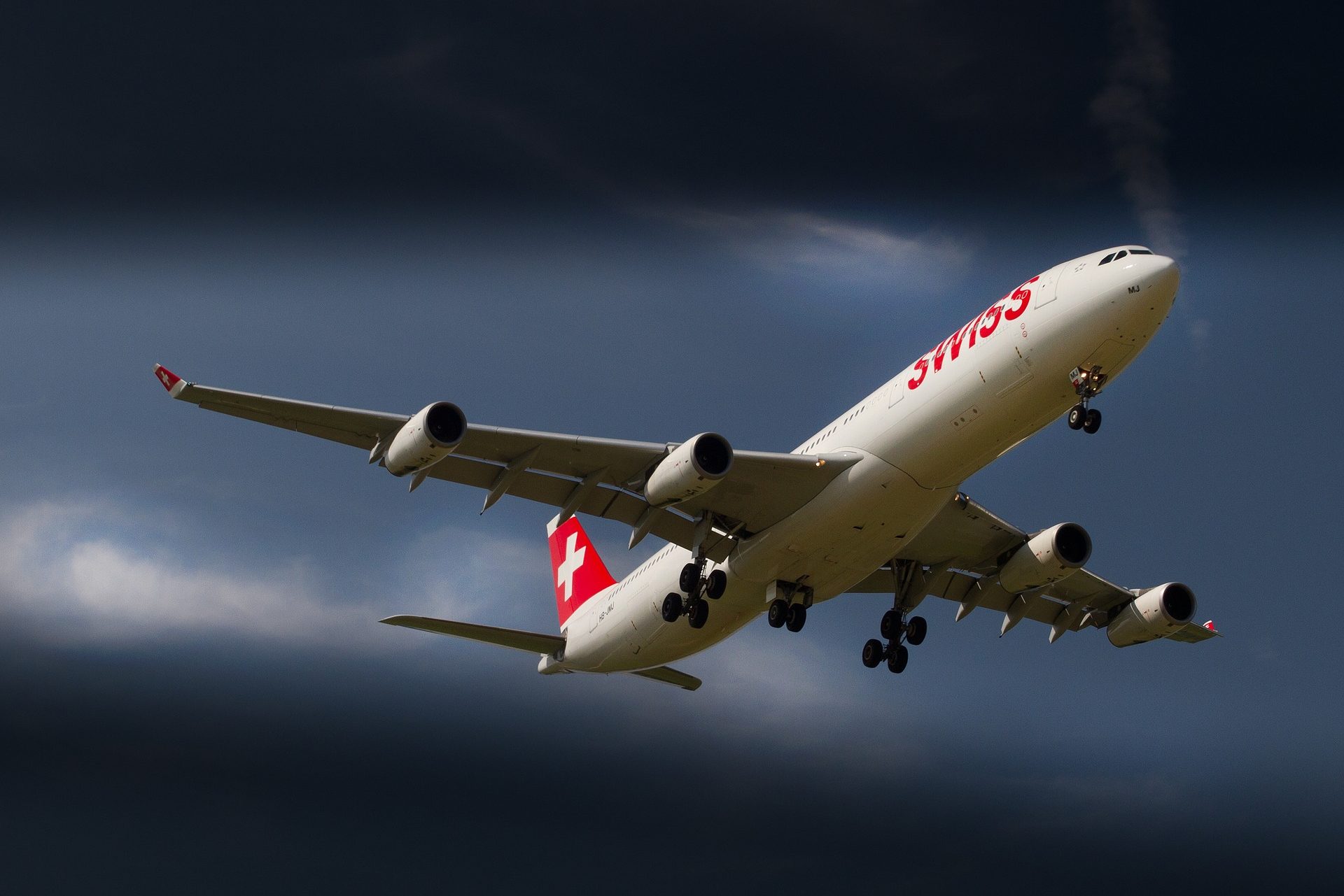 cropped-airbus-1881907_1920.jpg